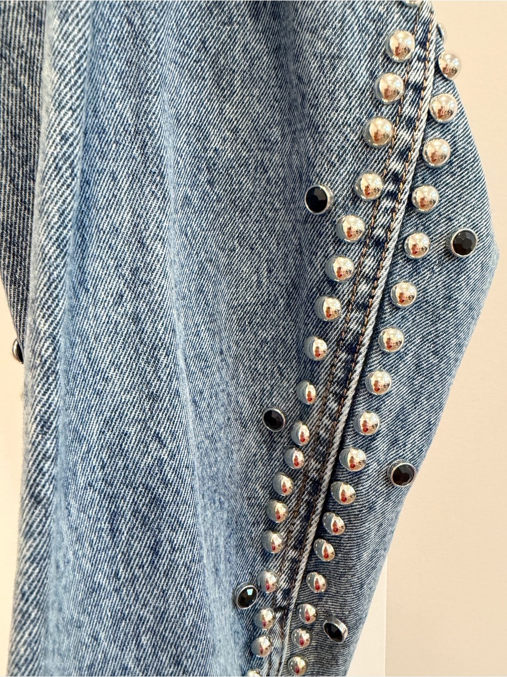 Studded Cropped Denim Jacket - Light Blue - Picture 2 of 2